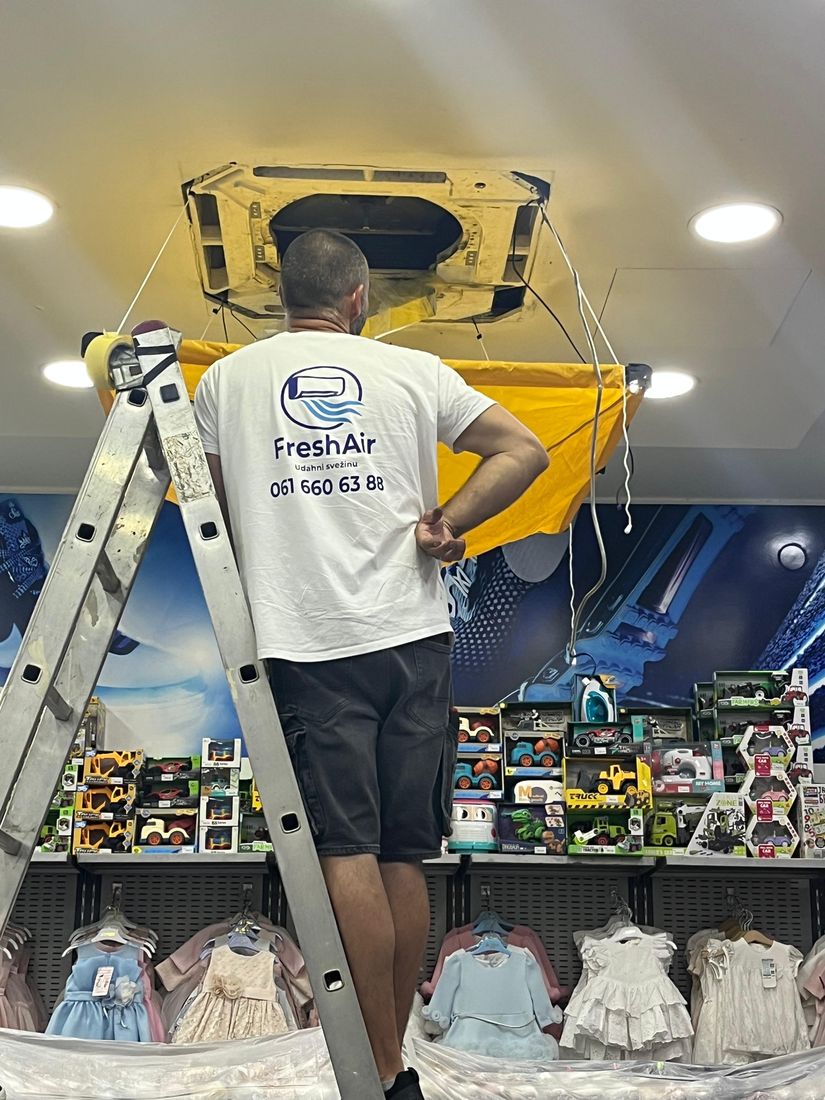 Servis kasetne klime u lokalu